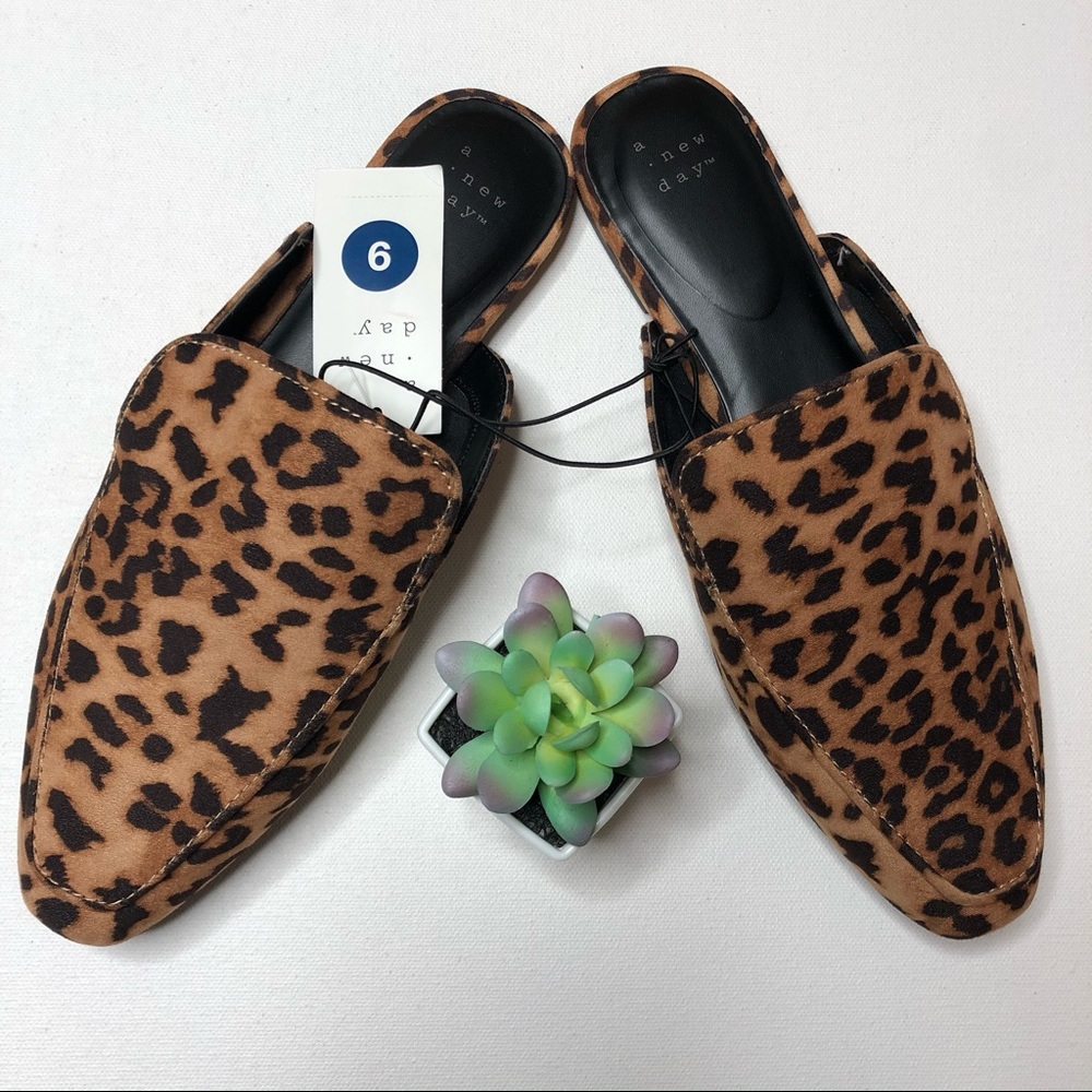 A new day leopard PRINT mules 9 NWT